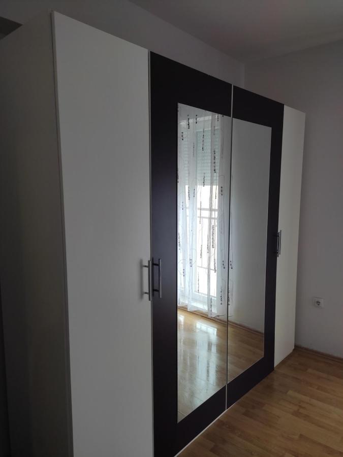 Apartman Miami Подстрана Екстериор снимка
