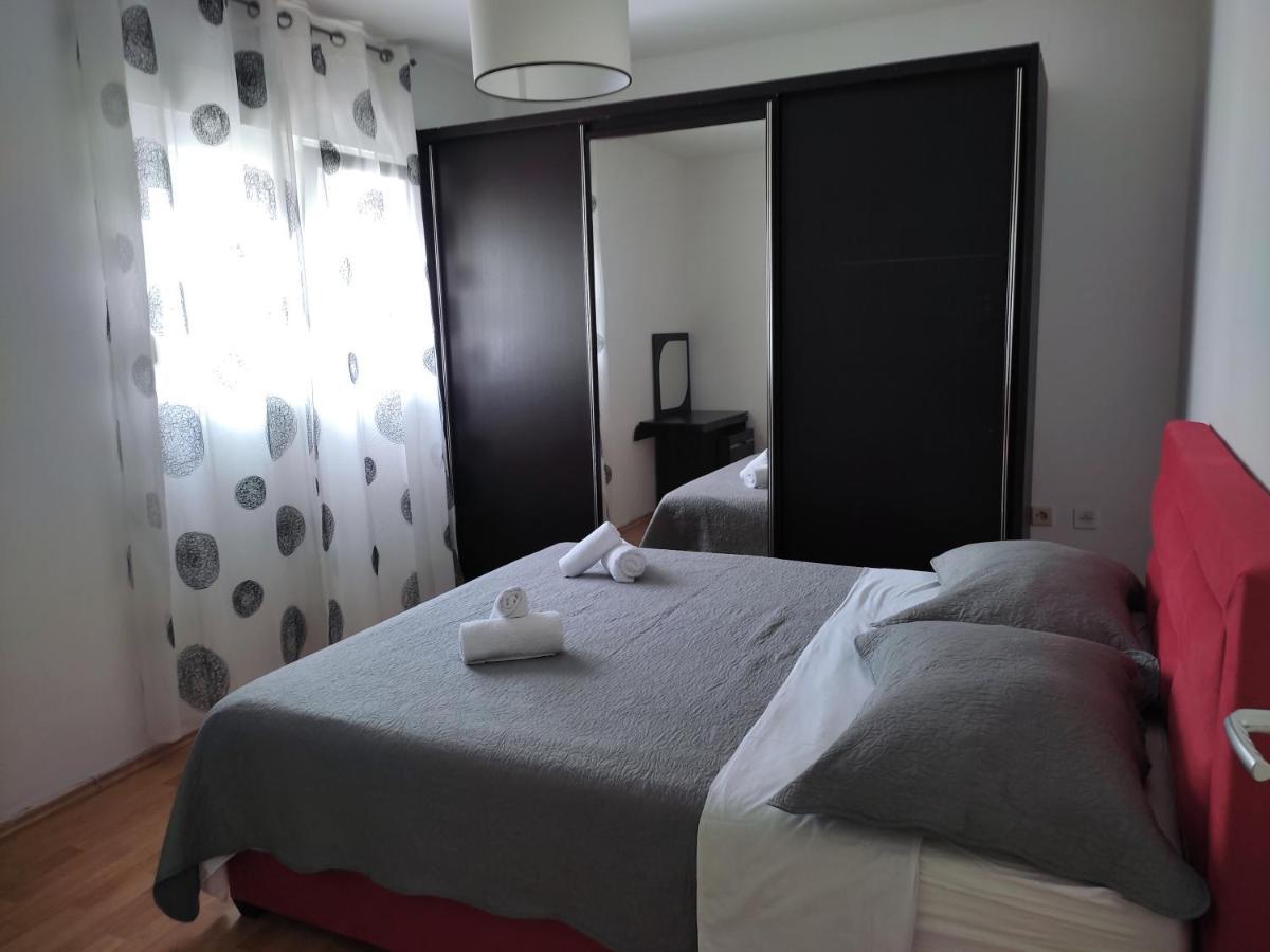 Apartman Miami Подстрана Екстериор снимка