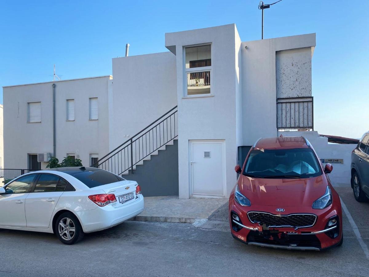 Apartman Miami Подстрана Екстериор снимка