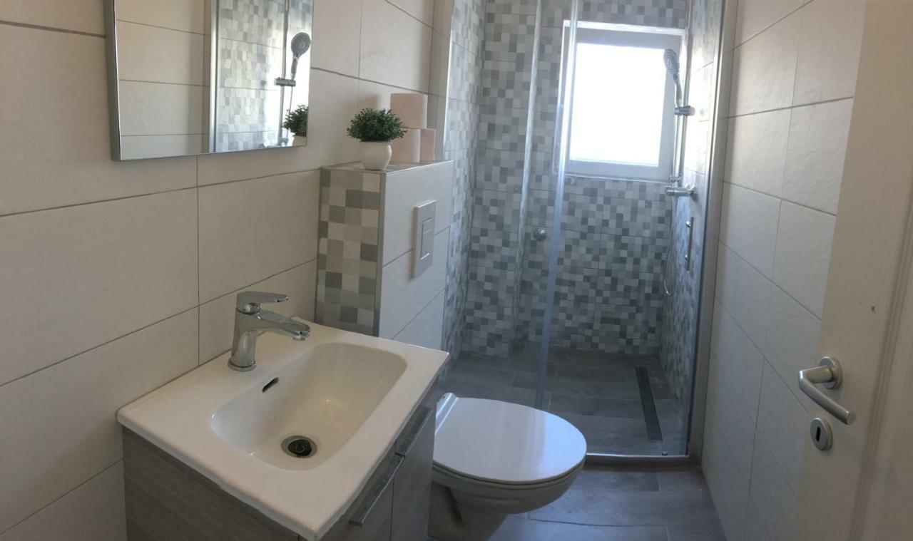 Apartman Miami Подстрана Екстериор снимка
